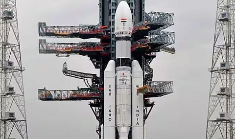 ஜிஎஸ்எல்வி மார்க்-3 ராக்கெட் மூலம் ஏவப்படும் ஒன்வெப் நிறுவனத்தின் 36 இணைய சேவை செயற்கைக்கோள்கள்