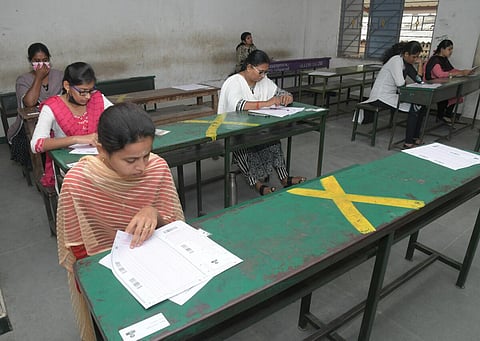 10,117 காலி பணியிடங்களை நிரப்புவதற்கான டிஎன்பிஎஸ்சி குரூப்-4 தேர்வு முடிவு வெளியீடு