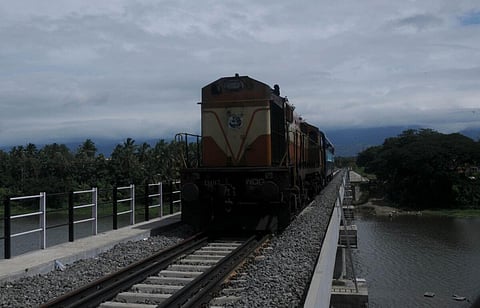 தெற்கு ரயில்வேயில் கடந்த நிதியாண்டில் 2,037 கி.மீ. பாதையில் ரயில்களின் வேகம் அதிகரிப்பு