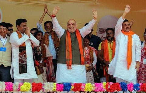 மே. வங்க அரசியல் | நாடாளுமன்றத் தேர்தலில் 35 தொகுதிகளை தாருங்கள்; மம்தா அரசு முன்கூட்டியே கவிழும்: அமித் ஷா