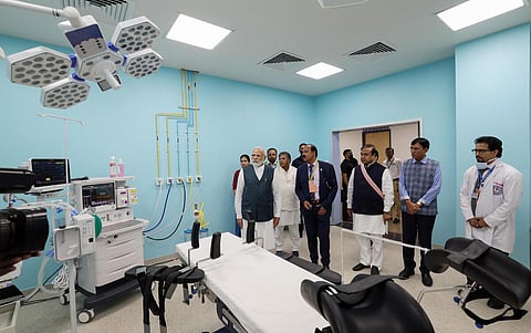 வடகிழக்கின் முதல் எய்ம்ஸ் மருத்துவமனை - குவாஹாத்தியில் பிரதமர் நரேந்திர மோடி திறந்து வைத்தார்