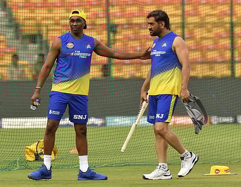 பெங்களூரு சின்னசாமி மைதானத்தில் இன்று சிஎஸ்கே, ஆர்சிபி அணிகள் பலப்பரீட்சை - தோனி விளையாடுவது உறுதி