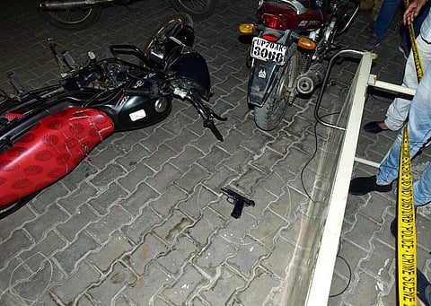 அத்தீக் கொலை பின்னணியில் பெரும் புள்ளியா? - குற்றவாளிகள் பயன்படுத்திய துருக்கி துப்பாக்கிகளின் விலை ரூ.12 லட்சம்