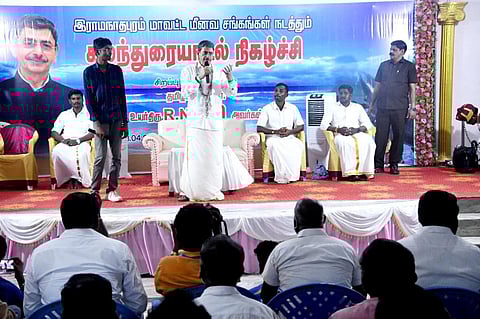 ராமநாதபுரம் மாவட்டம் தேவிபட்டினத்தில் மீனவர் சங்கங்கள் நடத்திய கலந்துரையாடல் நிகழ்ச்சியில் பேசிய தமிழக ஆளுநர் ஆர்.என்.ரவி