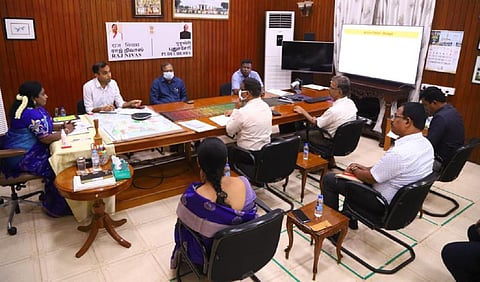 குஜராத் மாடல் டயாலிசிஸ் முறையை புதுச்சேரியில் செயல்படுத்த அதிகாரிகளுக்கு ஆளுநர் தமிழிசை உத்தரவு