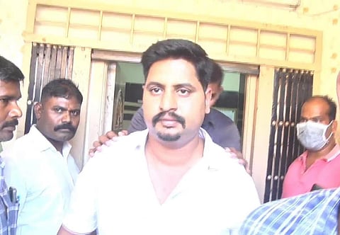 கிருஷ்ணகிரி மாவட்டத்தில் டிஜிட்டல் காயின் மூலம் முன்னாள் ராணுவ வீரர்கள் உட்பட பலரிடம் மோசடி செய்த ஓசூரை சேர்ந்த அருண்குமாரை, பொருளாதார குற்றப்பிரிவு போலீஸார் கைது செய்தனர்