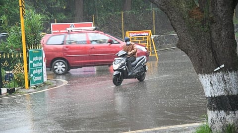 தமிழகத்தில் 15 மாவட்டங்களில் ஏப்.30-ல் கனமழை வாய்ப்பு