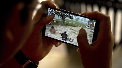 குரோம்பேட்டை | ஆன்லைன் கேம் விளையாடியதை தந்தை கண்டித்ததால் வீட்டை விட்டு வெளியேறிய மகன்: 8 மணி நேரத்தில் மீட்பு