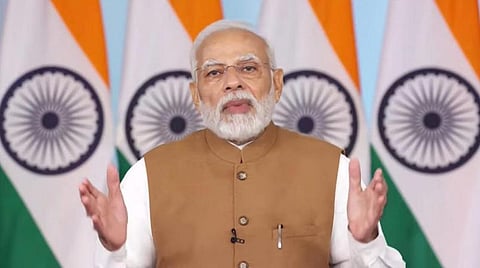 நாடு முழுவதும் 84 மாவட்டங்களில் 91 எஃப்.எம். டிரான்ஸ்மிட்டர்களை இன்று தொடங்குகிறார் பிரதமர்