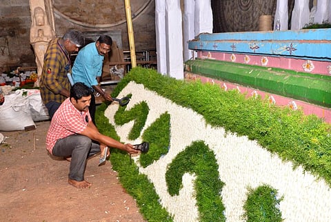 படங்கள் எஸ். கிருஷ்ணமூர்த்தி, நா. தங்கரத்தினம்