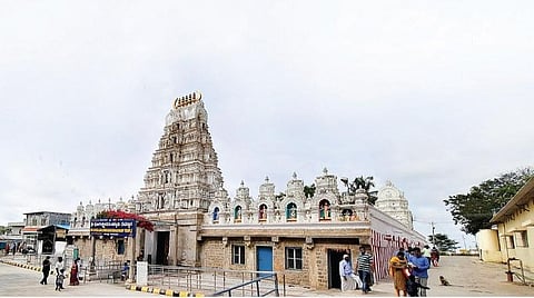 கீழே போகம்; மேலே யோகம்!