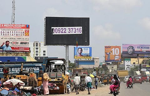 விளம்பர பலகைகள் | கோப்புப் படம்