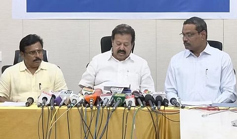 மதரீ தியாக பேசி அரசியல் செய்யாமல் அரசுடன் இணக்கமாக போவதே ஆளுநர் கடமை: அமைச்சர் பொன்முடி கருத்து