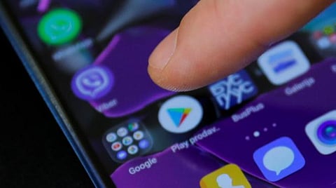 கூகுள் ப்ளேஸ்டோரில் இருந்து 221 சட்டவிரோத கடன் செயலிகள் அகற்றம்