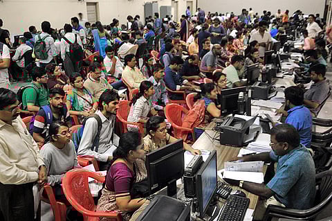 இளநிலை படிப்புகளுக்கான மாணவர் சேர்க்கை பொறியியல் கலந்தாய்வு ஆகஸ்ட் 2-ம் தேதி தொடக்கம்