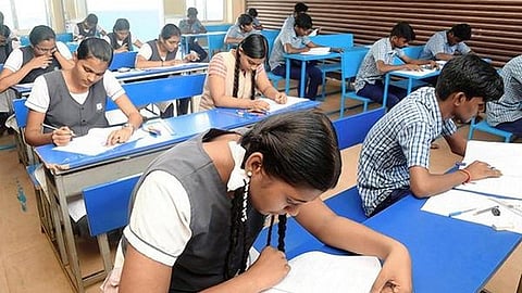 பிளஸ் 2 தேர்வு முடிவுகள் | முக்கியப் பாடங்களில் சென்டம் பெற்ற மாணவர்கள் எண்ணிக்கை