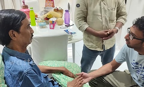 தந்தைக்காக மகன் பாடிய கடைசி பாட்டு - நடிகர் மனோபாலாவின் இறுதி தருணங்கள்