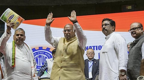 கொலை மிரட்டல் குறித்து போலீஸில் கார்கே புகார்