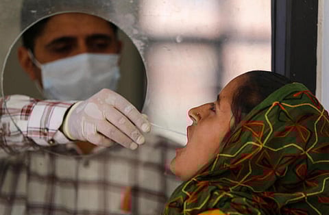 இந்தியாவில் புதிதாக 1,331 பேருக்கு கோவிட் - மொத்த பாதிப்பு 22,742 ஆக குறைவு