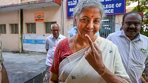 பணவீக்கம் குறித்து கேள்வி எழுப்ப காங்கிரஸ் கட்சிக்கு உரிமை இல்லை: நிர்மலா சீதாராமன்