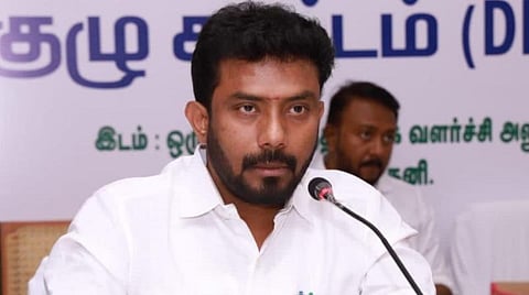 அதிமுக எம்பியாக ரவீந்திரநாத்தை அங்கீகரிக்கக்கூடாது: மக்களவை சபாநாயகரிடம் அதிமுக மீண்டும் மனு