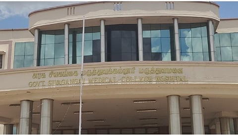 சிவகங்கை அரசு மருத்துவக் கல்லூரி மருத்துவமனையில் 30 மருத்துவர் பணியிடங்கள் காலி: நோயாளிகள் அவதி