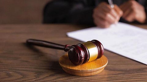 ராகுலுக்கு தண்டனை வழங்கிய நீதிபதி உள்ளிட்ட 68 நீதிபதிகளின் பதவி உயர்வு நிறுத்திவைப்பு