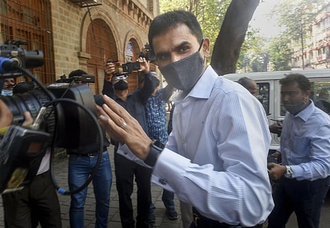 ஷாருக்கான் மகனை கைது செய்த சமீர் வான்கடே மீது சிபிஐ வழக்கு