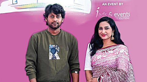 ‘இந்து தமிழ் திசை’ நாளிதழ் மற்றும் ‘ஐ ஆட்ஸ் அண்ட் ஈவென்ட்ஸ்’
(I ads & events) இணைந்து நடத்தும் ‘தமிழ்நாடு பிராப்பர்ட்டி எக்ஸ்போ-2023’ என்ற வீட்டு வசதி கண்காட்சி தொடக்க விழாவில் பங்கேற்ற
நடிகை ரம்யா ராமகிருஷ்ணன், நடிகர் ரியோ ராஜ். படம்: பு.க.பிரவீன்