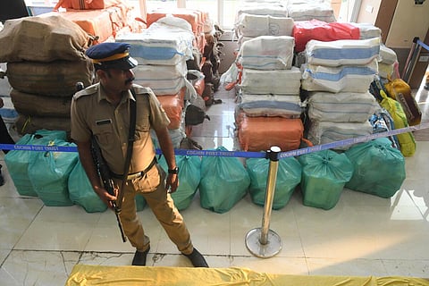 பாகிஸ்தானில் இருந்து கொச்சிக்கு கடத்திவரப்பட்ட ரூ.12,000 கோடி போதைப் பொருள் பறிமுதல்