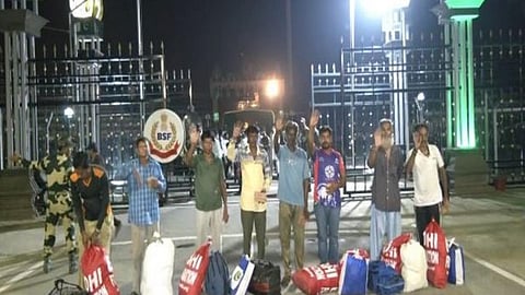 சிறையில் தண்டனை முடிந்த 198 இந்திய மீனவர்களை விடுவித்தது பாகிஸ்தான்