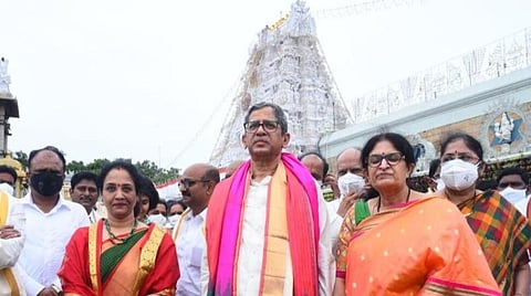 திருமலையை பக்தர்கள் பூஜை அறைபோல் தூய்மையாக வைத்திருக்க வேண்டும் - உச்ச நீதிமன்ற முன்னாள் தலைமை நீதிபதி ரமணா