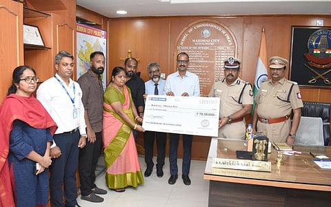 மதுரையில் விபத்தில் உயிரிழந்த ஓய்வு சிறப்பு எஸ்.ஐ. குடும்பத்துக்கு ரூ.76 லட்சம் வழங்கல்