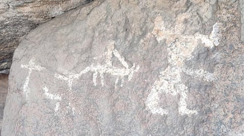 மல்லச்சந்திரம் மலையில் 2,500 ஆண்டுகள் பழமையான பாறை ஓவியம் கண்டுபிடிப்பு