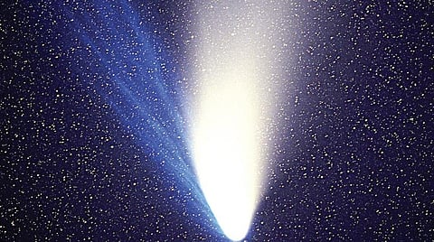 டிங்குவிடம் கேளுங்கள்: வால் விண்மீன் வந்தால் ஆபத்தா?