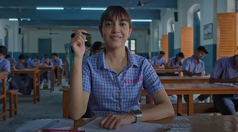 மாடர்ன் லவ்: சென்னை Review | காதல் என்பது கண்ணுல ஹார்ட் இருக்கற எமோஜி