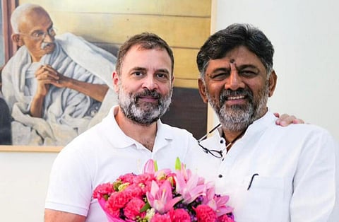 ராகுல் காந்தியுடன் டி.கே.சிவகுமார்