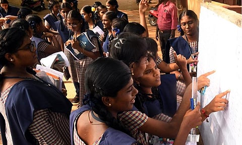 10-ம் வகுப்பு, பிளஸ் 1 மாணவர்களுக்கு மே 26 முதல் மதிப்பெண் பட்டியல்: தமிழக அரசு