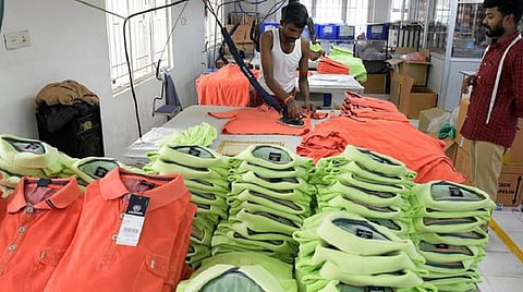 அமெரிக்கா, ஐரோப்பா நாடுகளில் சிக்கன நடவடிக்கையால் திருப்பூரில் பின்னலாடை ஏற்றுமதி வர்த்தகம் சரிவு