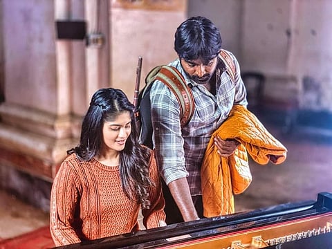 யாதும் ஊரே யாவரும் கேளிர்: திரை விமர்சனம்