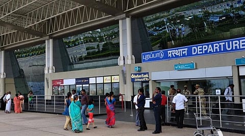 ரூ.1 கோடி மதிப்பு கடத்தல் தங்கம் மதுரையில் பறிமுதல்