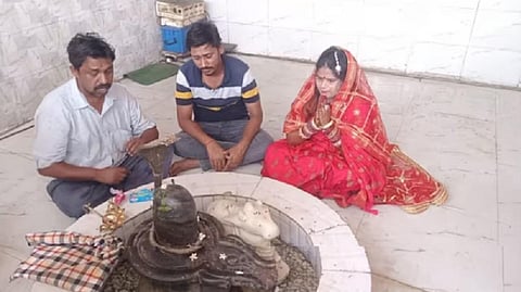 உ.பி சம்பவம் | மணப் பந்தலில் இருந்து ஓடிய மணமகனை 20 கி.மீ துரத்திப் பிடித்த மணப்பெண்!