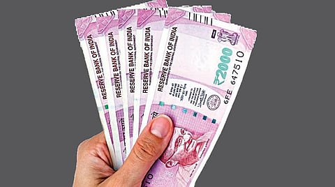 சொல்… பொருள்… தெளிவு | 2,000 ரூபாய் நோட்டு: ரிசர்வ் வங்கி திரும்பப் பெறுவதன் காரணம்