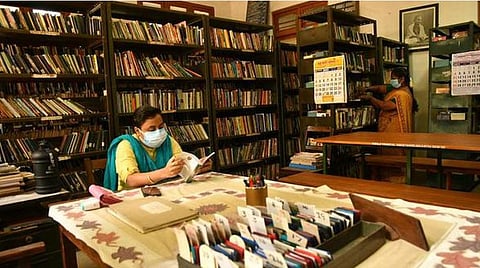 நூலகத் துறையில் தாமத பதவி உயர்வால் பாதிப்பு: பழைய ஓய்வூதியத்துக்காக போராடும் 554 நூலகர்கள்