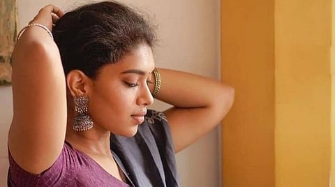 கோலிவுட் ஜங்ஷன்: காதலின் அரசியல் தெரியும்!