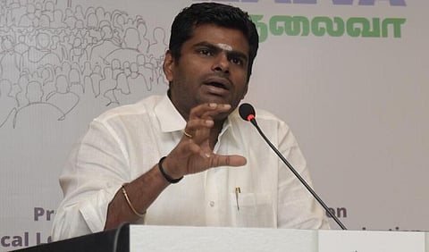 கரூரில் ஐ.டி ரெய்டு | சட்டம் - ஒழுங்கு சூழலை பிரதிபலிக்கிறது அதிகாரிகள் மீதான தாக்குதல்: அண்ணாமலை குற்றச்சாட்டு