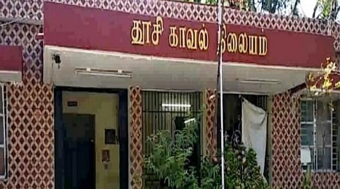 வெம்பாக்கம் | வலுக்கட்டாயமாக சிறுவன் வாயில் மதுபானம் ஊற்றியதால் மயக்கம்: மருத்துவமனையில் தீவிர சிகிச்சை