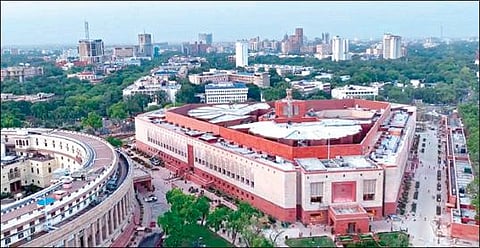 புதிய நாடாளுமன்ற திறப்பு விழாவை புறக்கணிப்பதா? - எதிர்க்கட்சிகளுக்கு முன்னாள் அதிகாரிகள் கண்டனம்