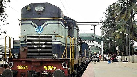 எழும்பூர் - பெங்களூரு இடையே சிறப்பு ரயில்