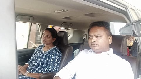 இன்று கரூர் வருகை தந்த வருமான வரித்துறை புலனாய்வுத்துறை இயக்குநர் சிவசங்கரன் செய்தியாளர்கள் சந்திப்பு.